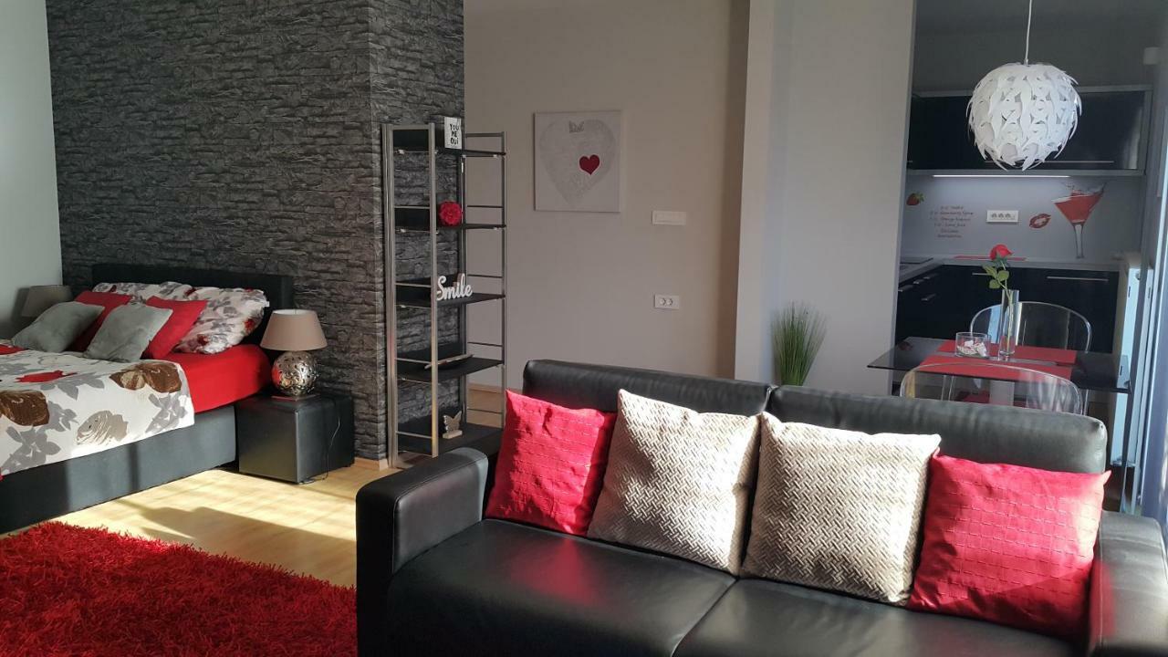 Apartment Rosy Ljubljana Buitenkant foto